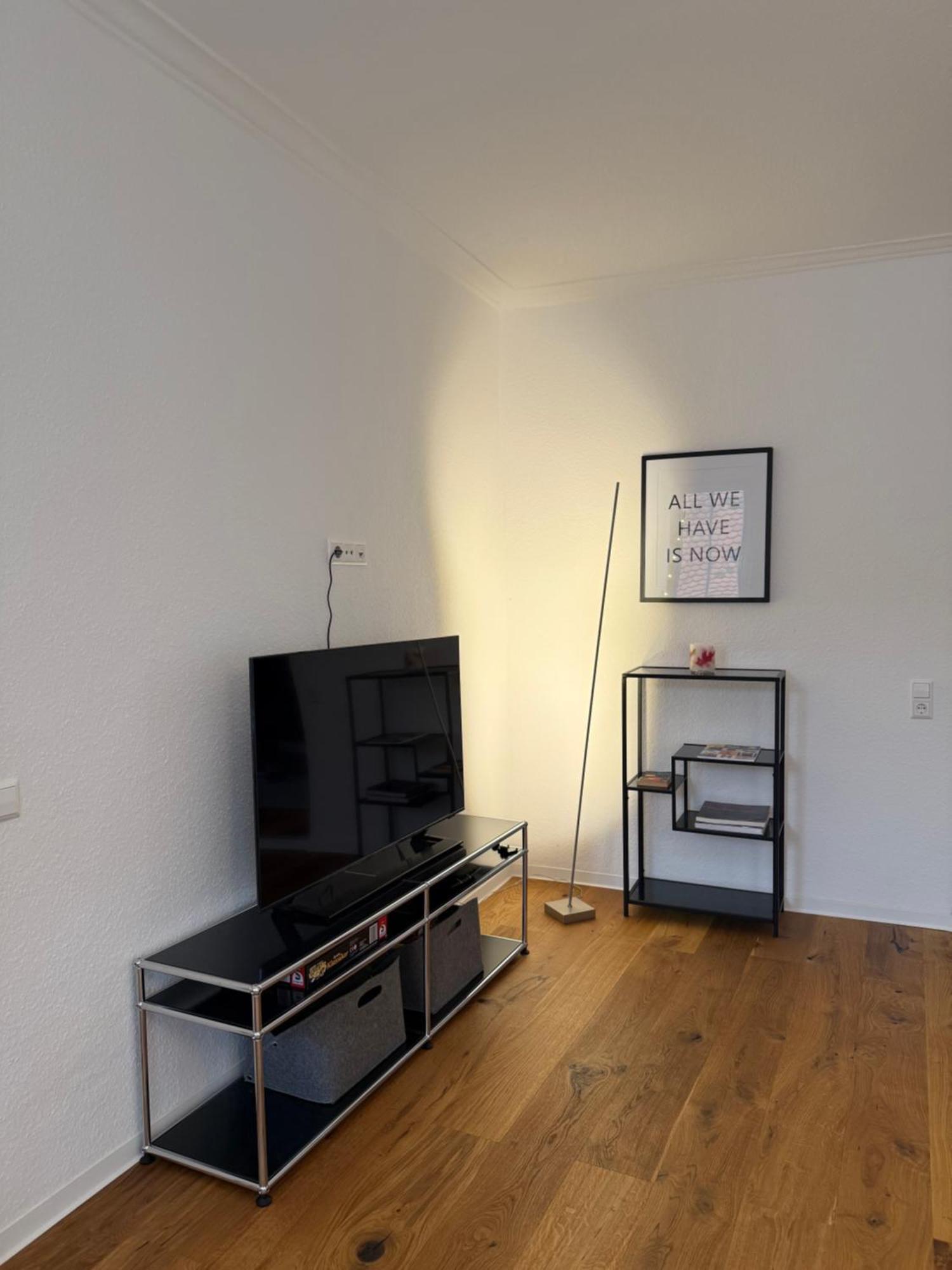 Stylisches Apartment Mit Grossem Tageslichbad Am Marktplatz Leonberg Exterior foto
